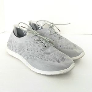Refresh Sport gray breathable size 10 lace up walking shoe